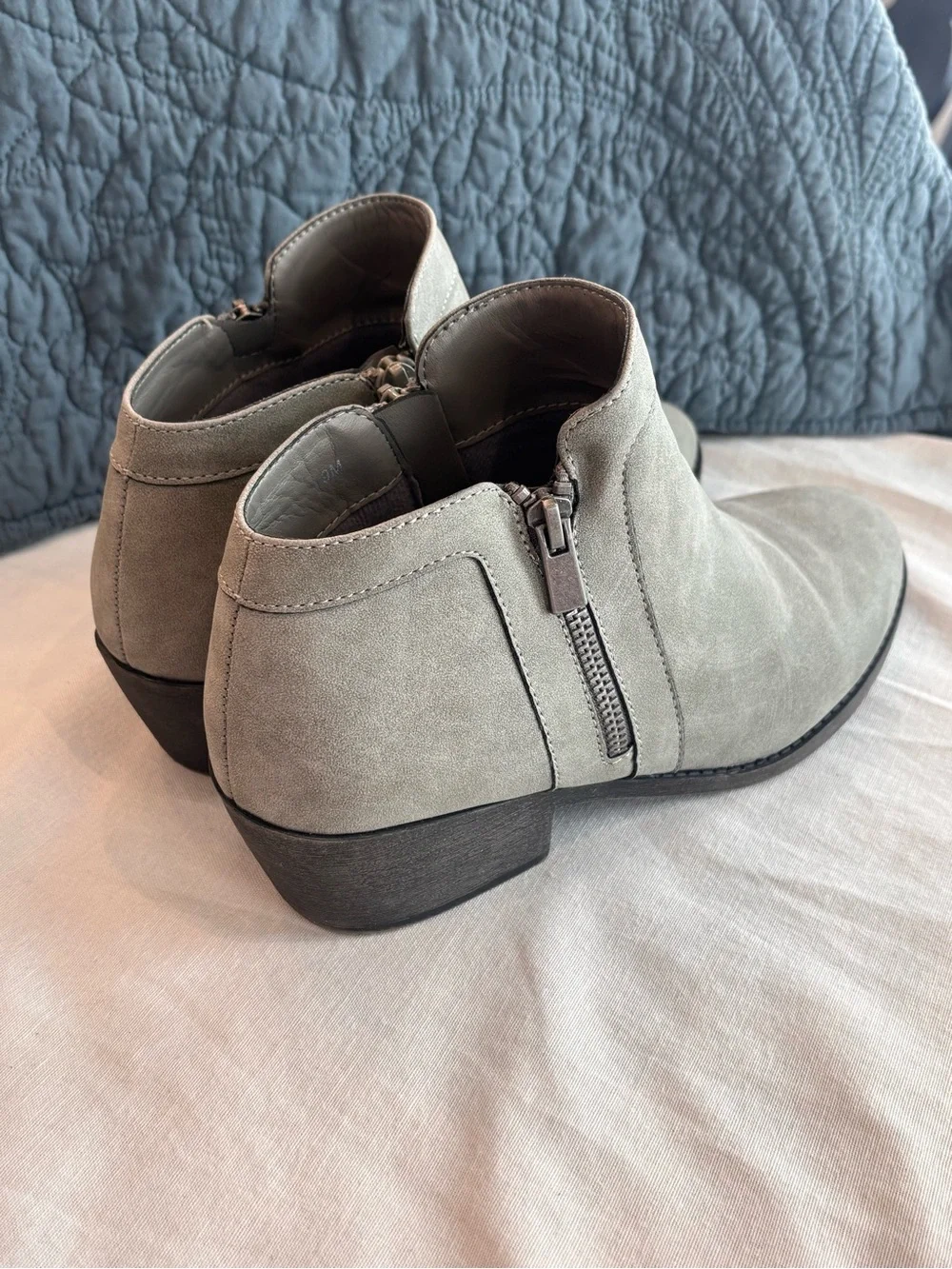 Maurices Gray Faux Suede Side Zip Ankle Booties Size 9 NWOT